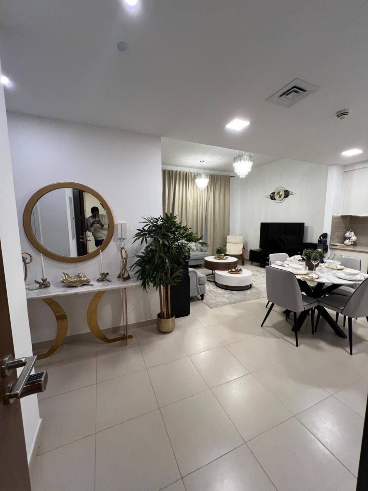 Luxury 2 Beds Nshama Zarha Breeze 3b1 Apartment *