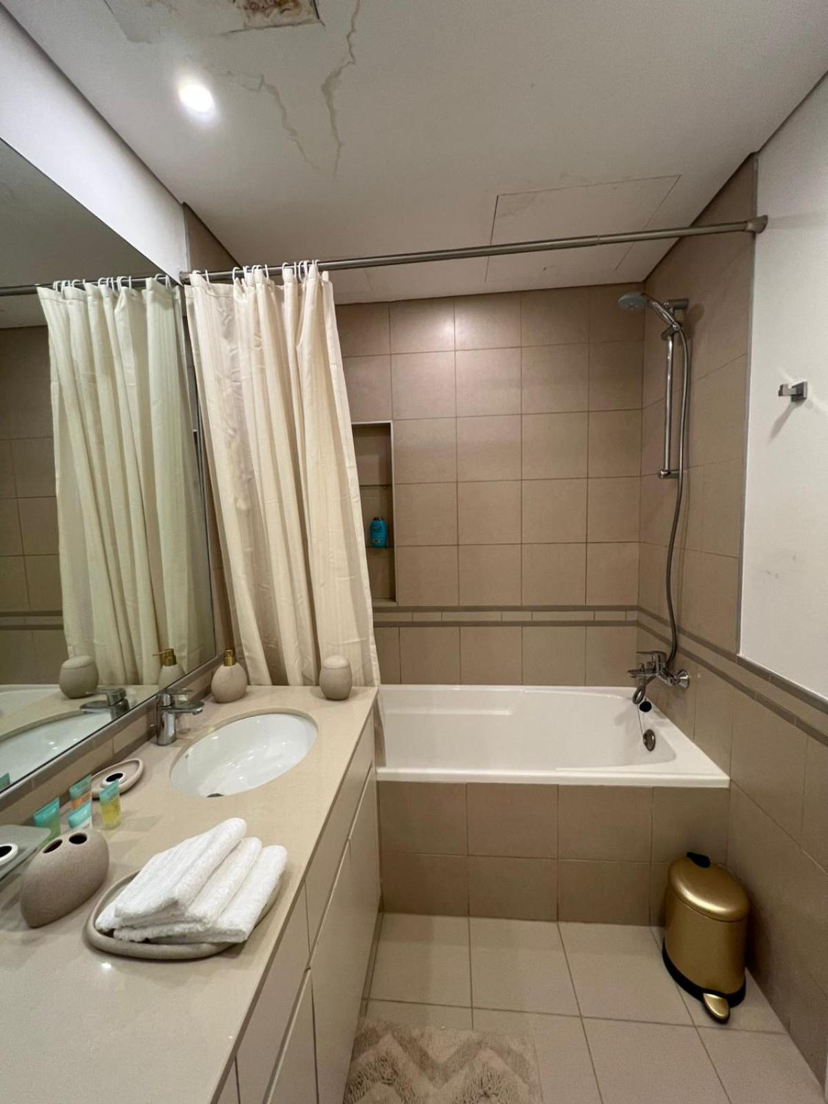 Apartment Luxury 2 Beds Nshama Zarha Breeze 3b1 *