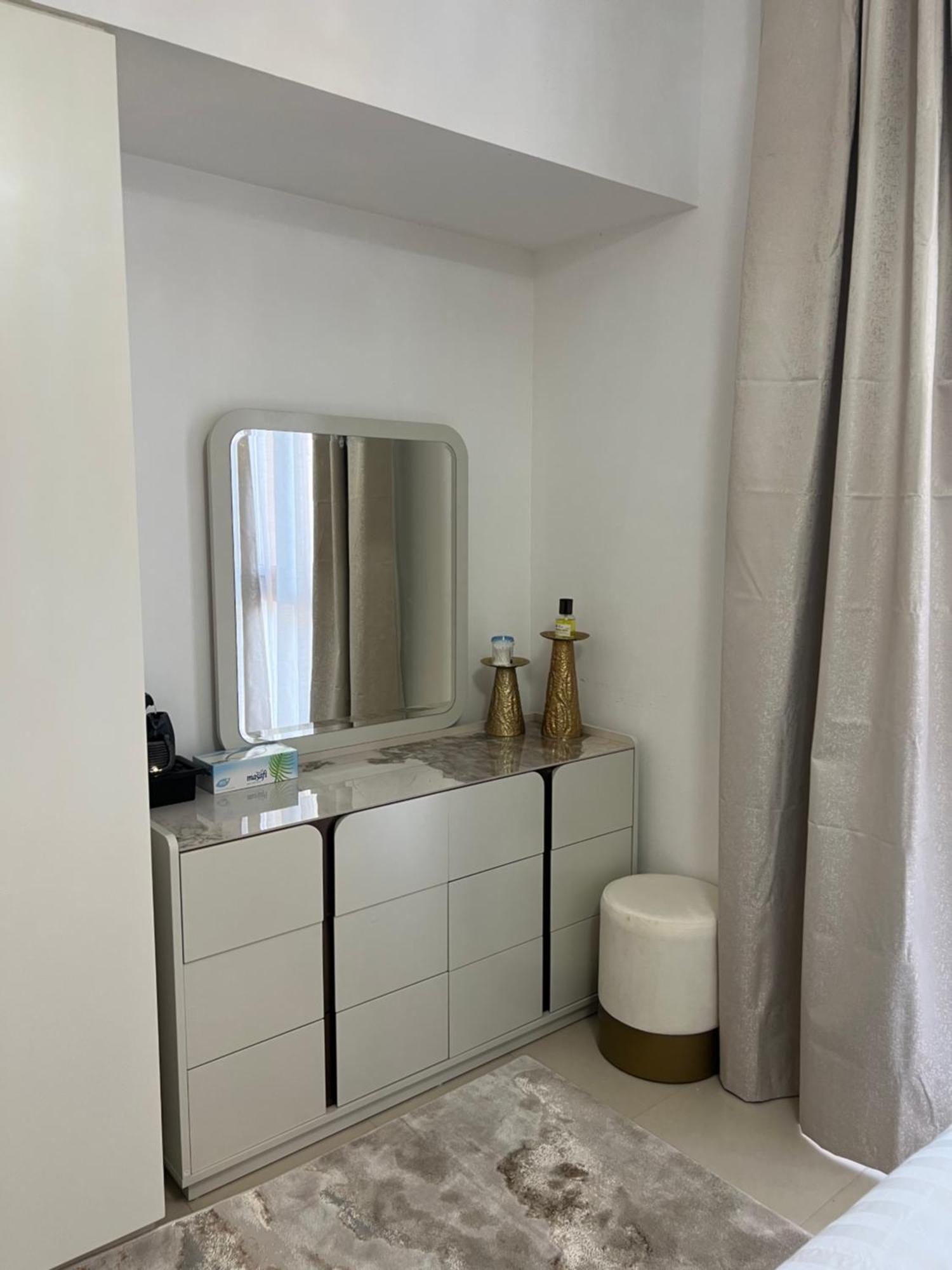 Apartment Luxury 2 Beds Nshama Zarha Breeze 3b1 Dubai