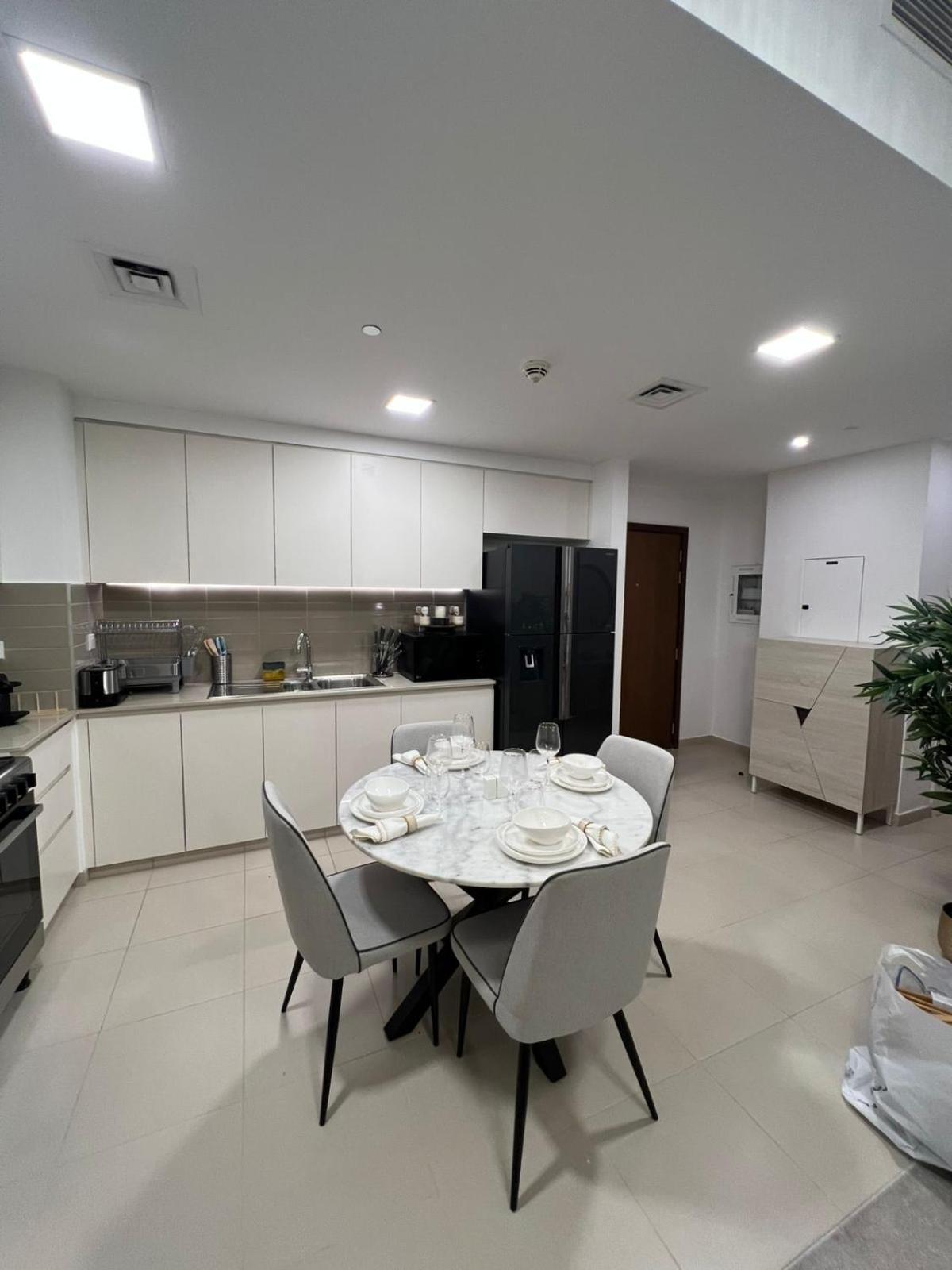 Apartment Luxury 2 Beds Nshama Zarha Breeze 3b1