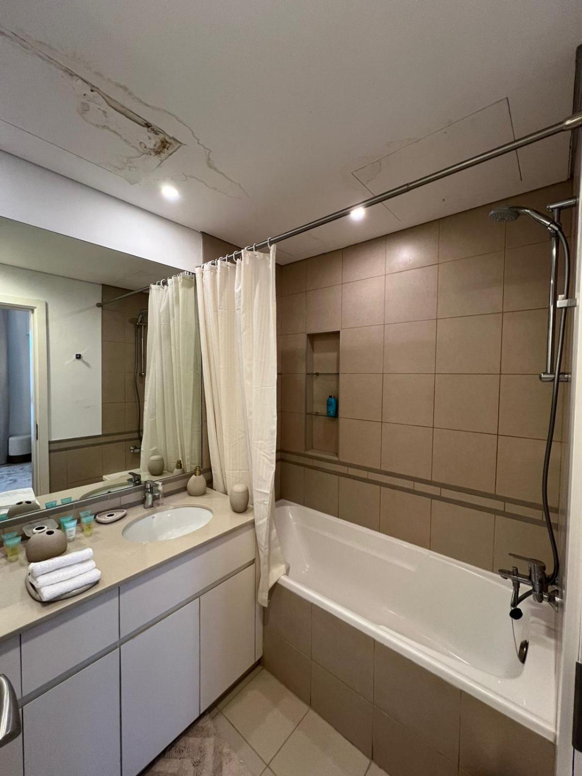 Apartment Luxury 2 Beds Nshama Zarha Breeze 3b1 *
