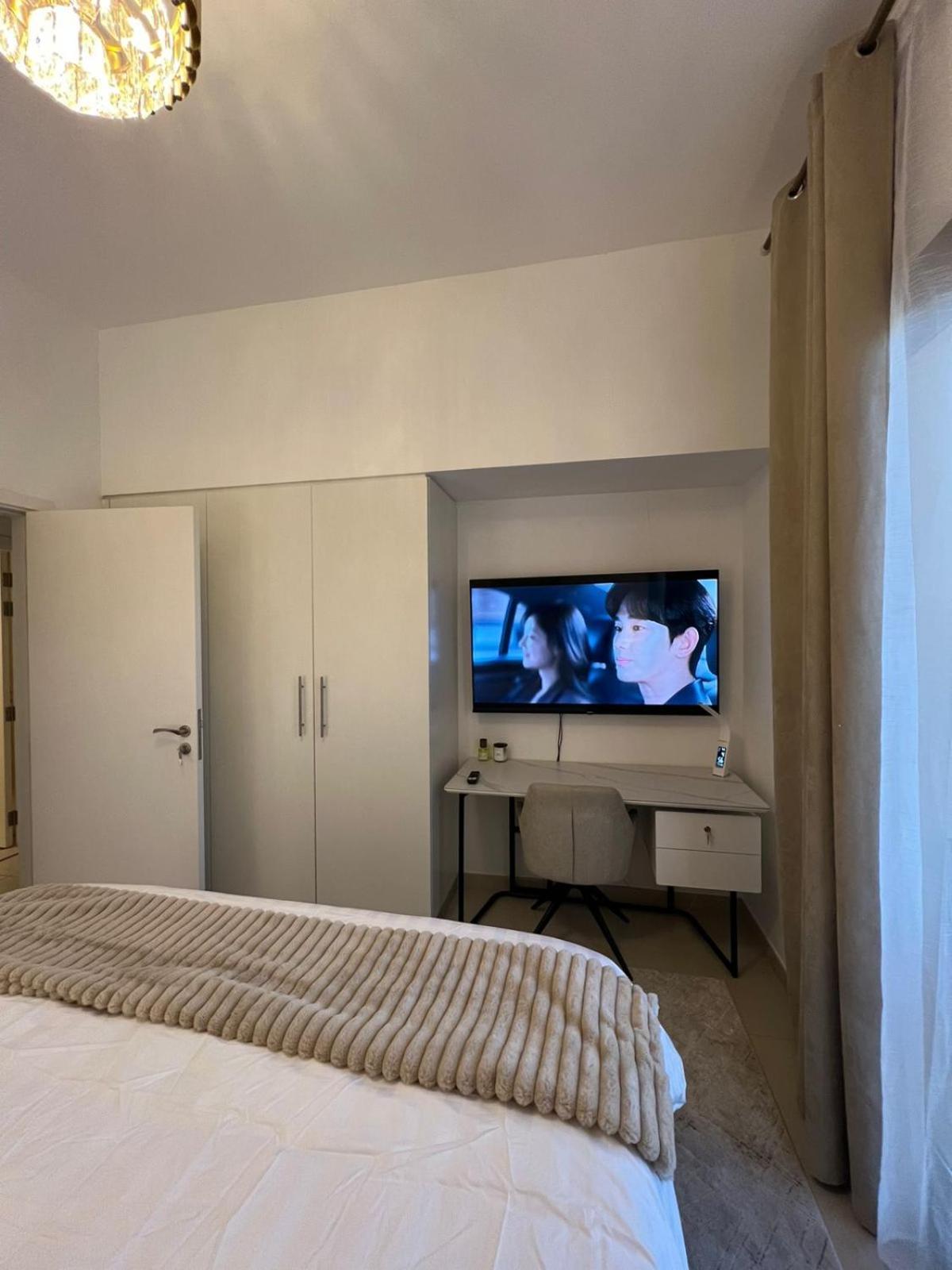 Luxury 2 Beds Nshama Zarha Breeze 3b1 Apartment *